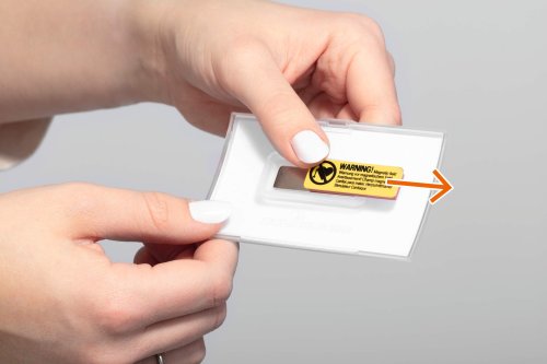 Namnskylt CLICK FOLD 40x75 med magnet fix (place&hold) transparent